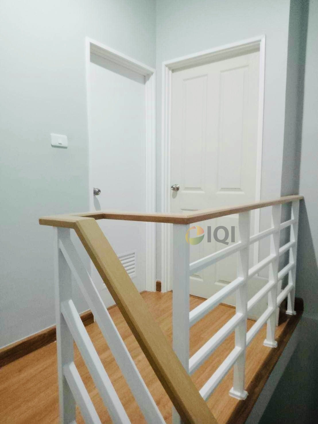 Townhome for sale Golden City Chaengwattana-Muang Thong, Manchester model, English style image