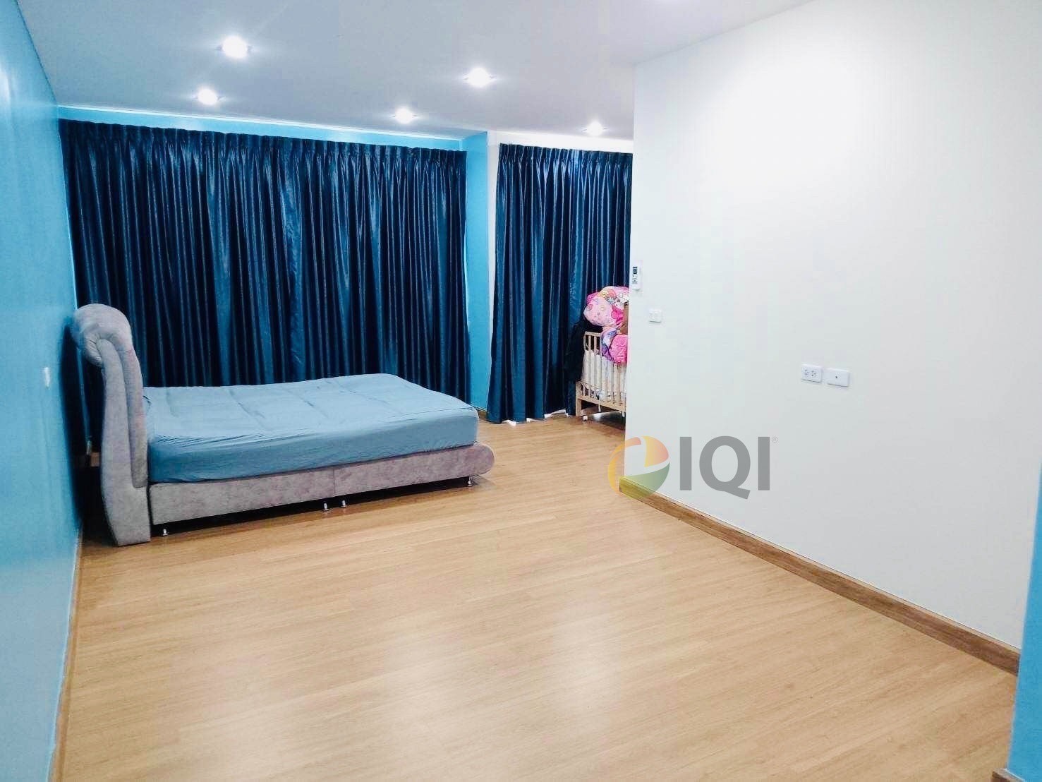 Townhome for sale Golden City Chaengwattana-Muang Thong, Manchester model, English style image