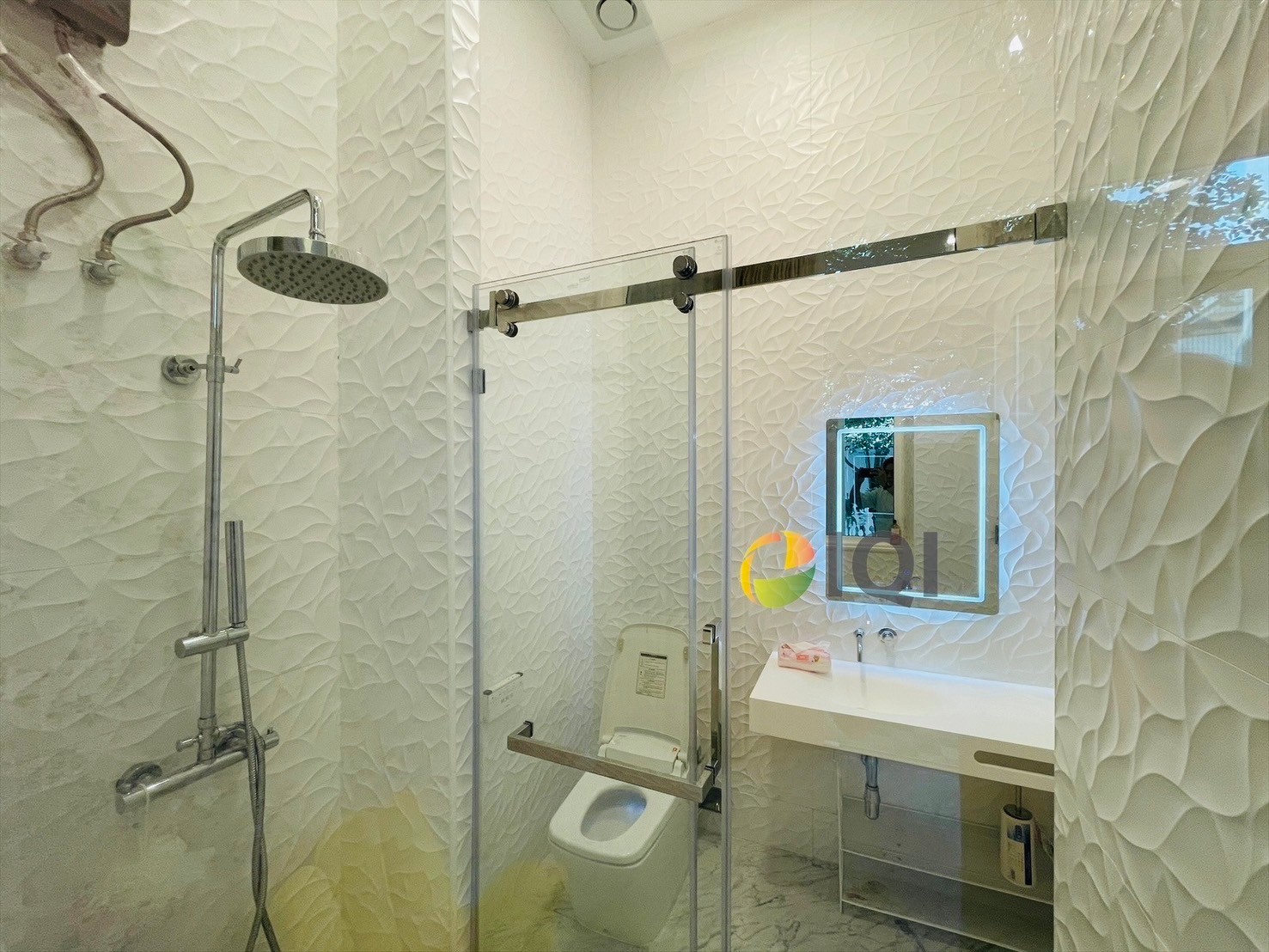 Detached House for sale Panya Pattanakarn Village at Pattanakarn 30 image