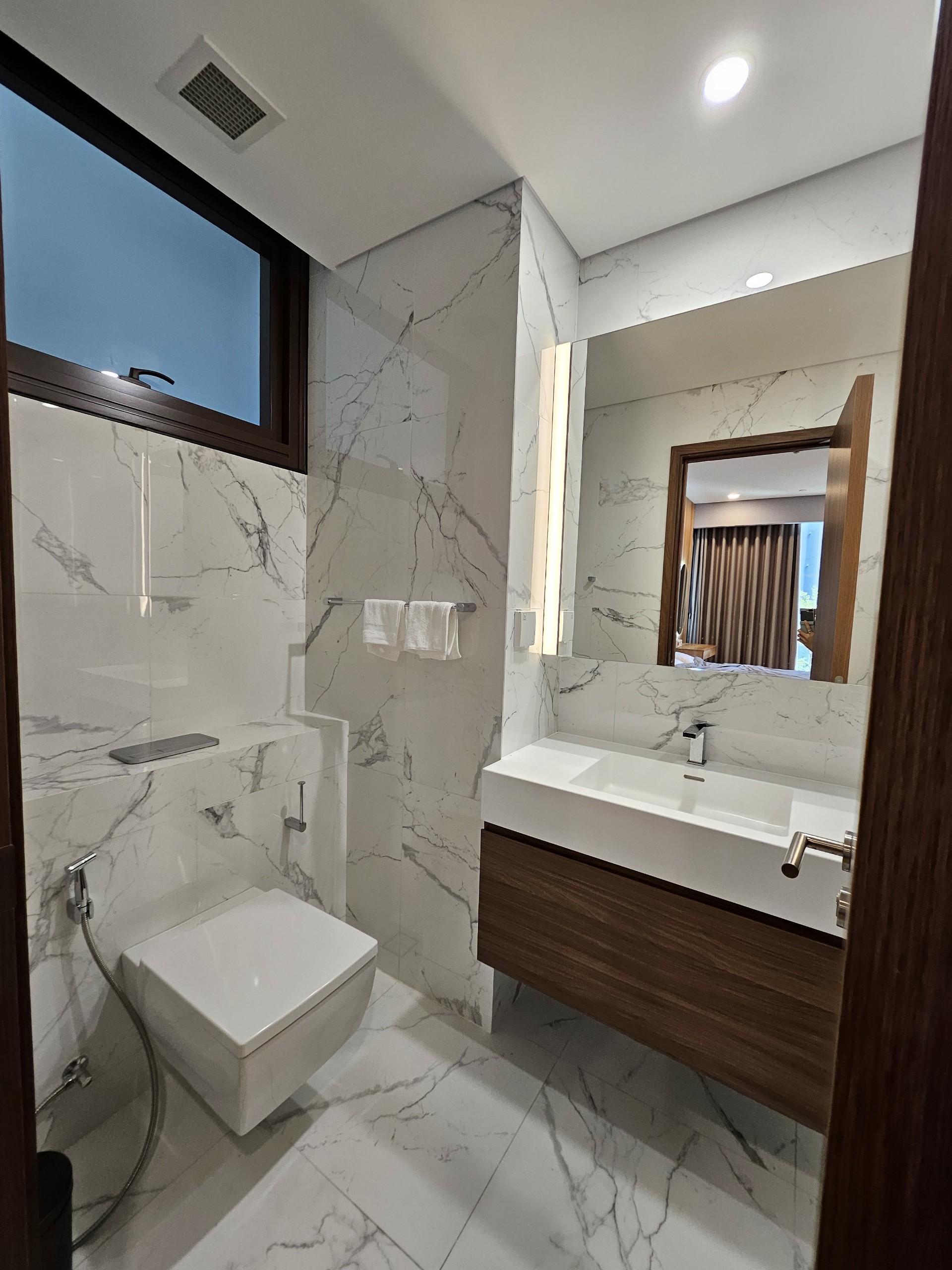 THE METROPOLE THU THIEM, DISTRICT 2, 2 BEDROOMS, FULL FURNISHED image