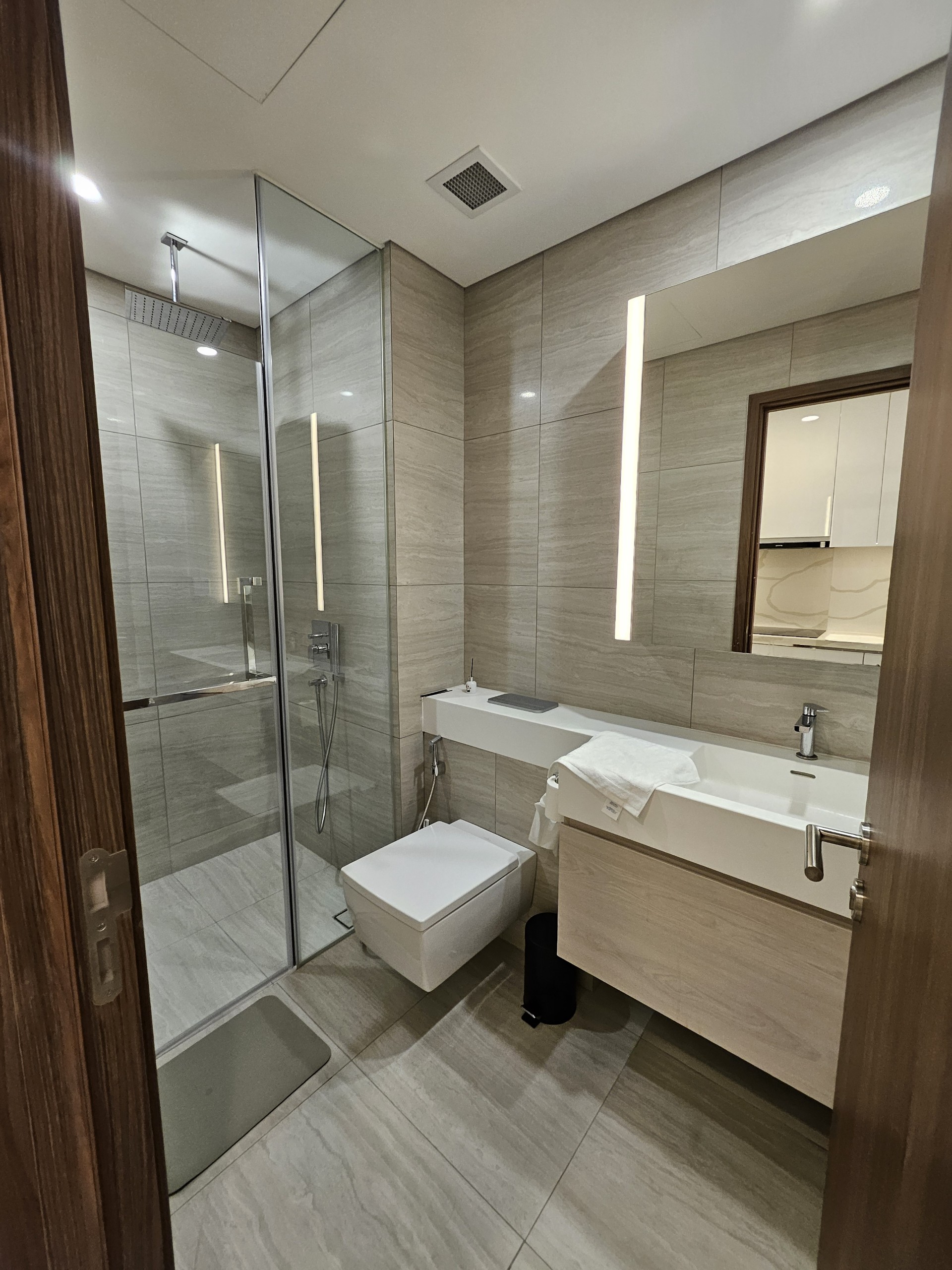 THE METROPOLE THU THIEM, DISTRICT 2, 2 BEDROOMS, FULL FURNISHED image