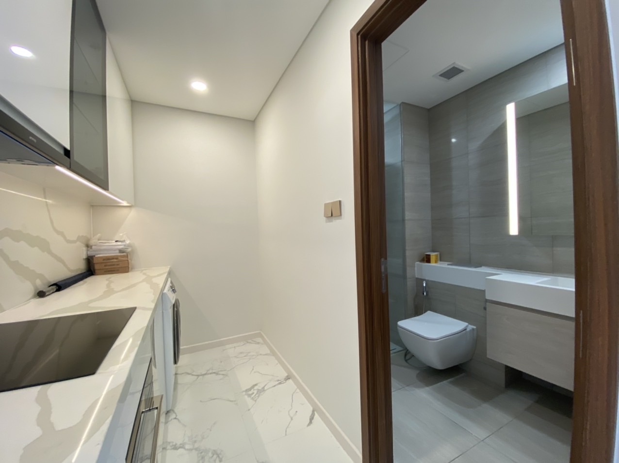 THE METROPOLE THU THIEM, DISTRICT 2 BEDROOMS, UNFURNISHED image