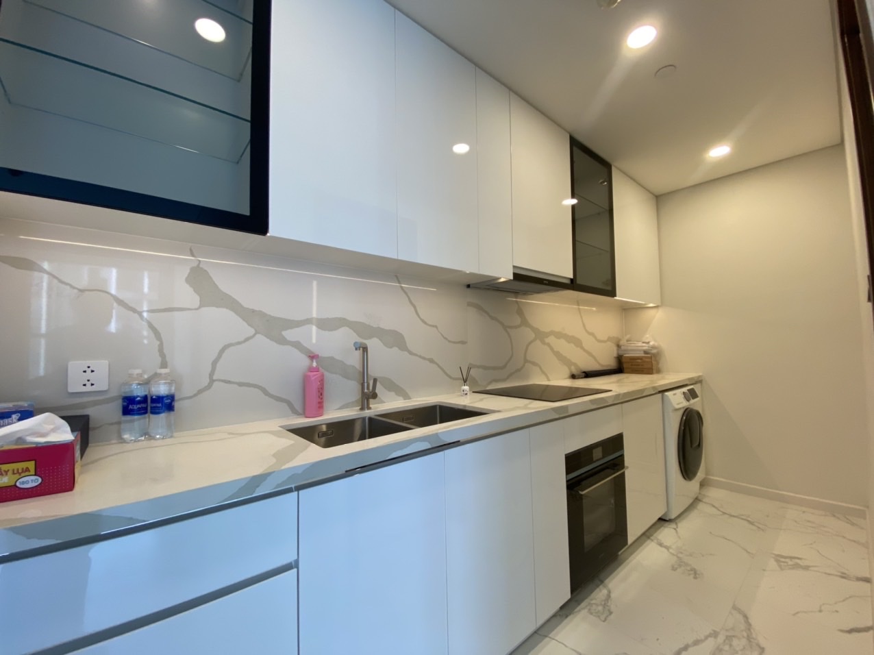 THE METROPOLE THU THIEM, DISTRICT 2 BEDROOMS, UNFURNISHED image