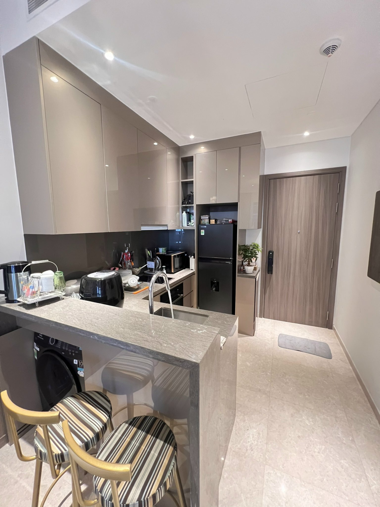 THE MARQ, DISTRICT 1, 1BEDROOM, FULL FURNISHED image