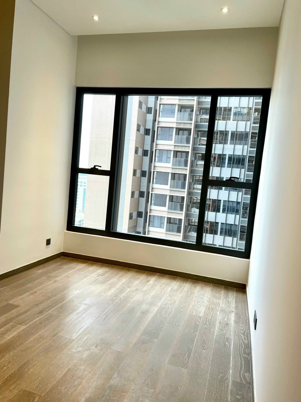 THE MARQ, DISTRICT 1, 1BEDROOM, FULL FURNISHED image