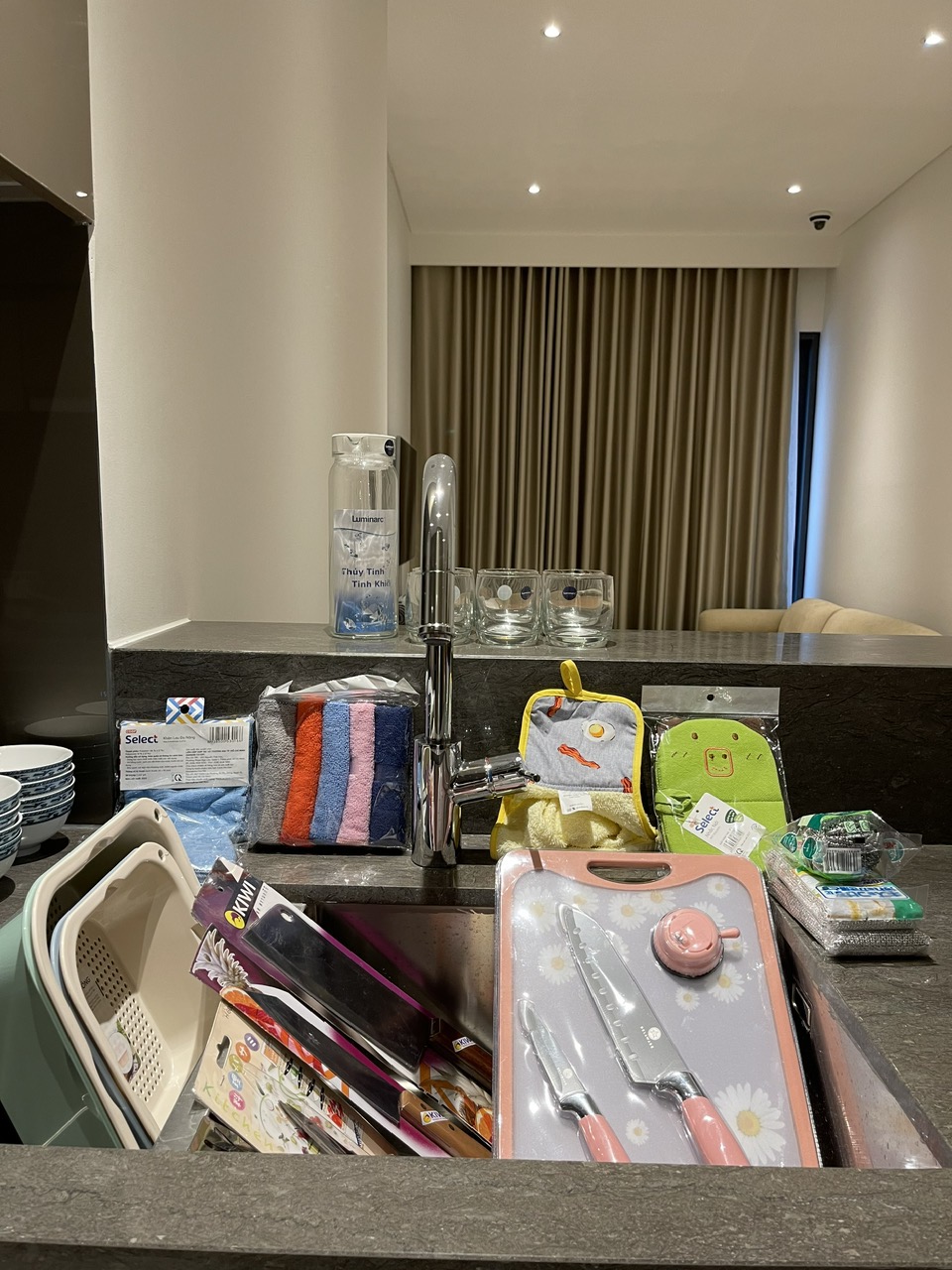 THE MARQ, DISTRICT 1, 1BEDROOM, FULL FURNISHED image