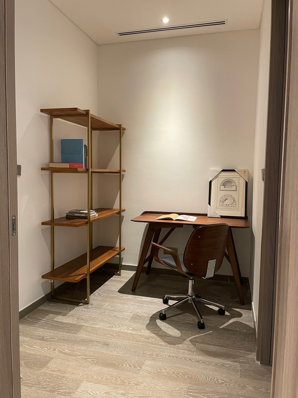 THE MARQ, DISTRICT 1, 1BEDROOM, FULL FURNISHED image