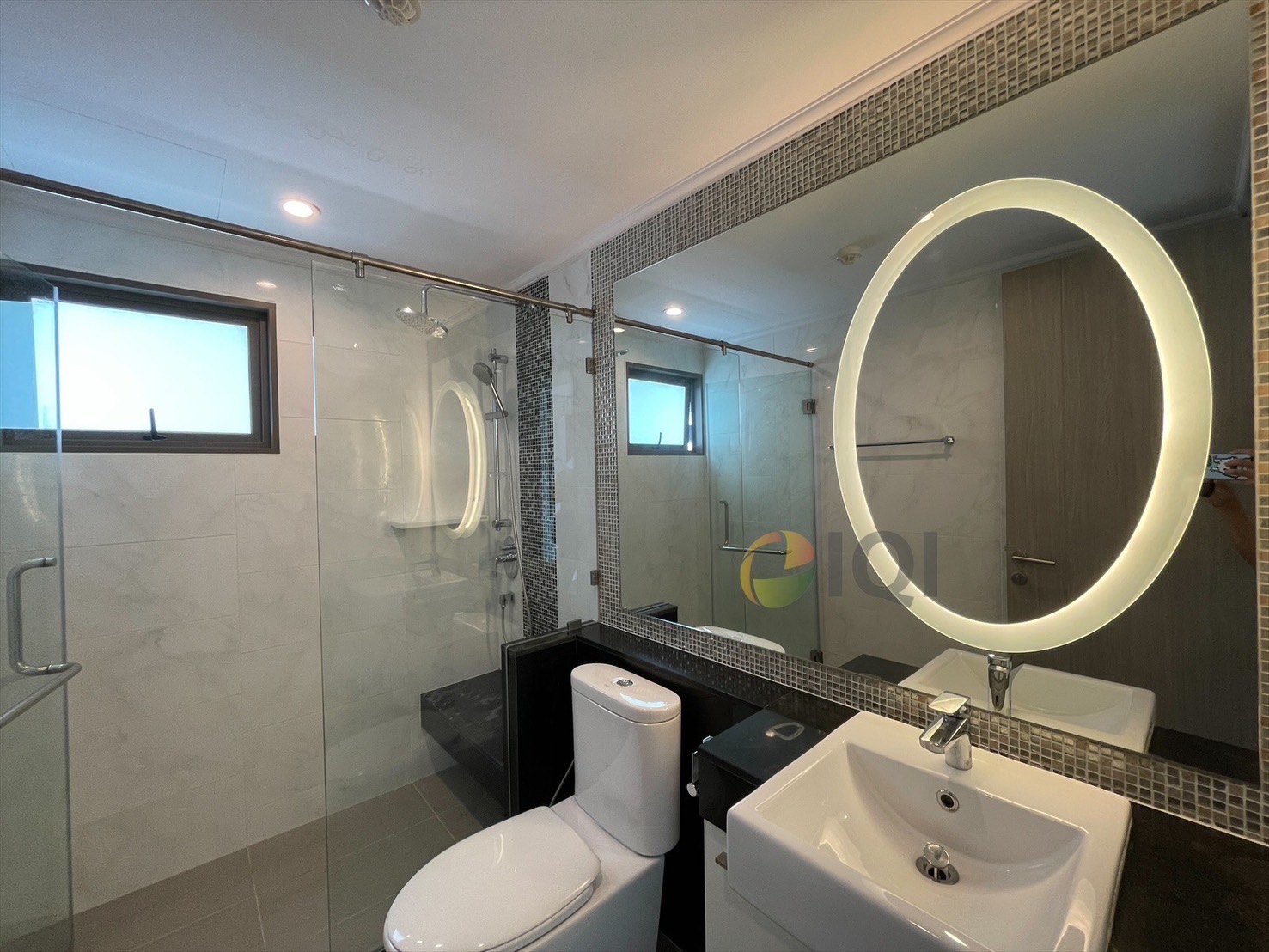 ￼For Sale & For Rent Supalai Oriental Sukhumvit 39  image