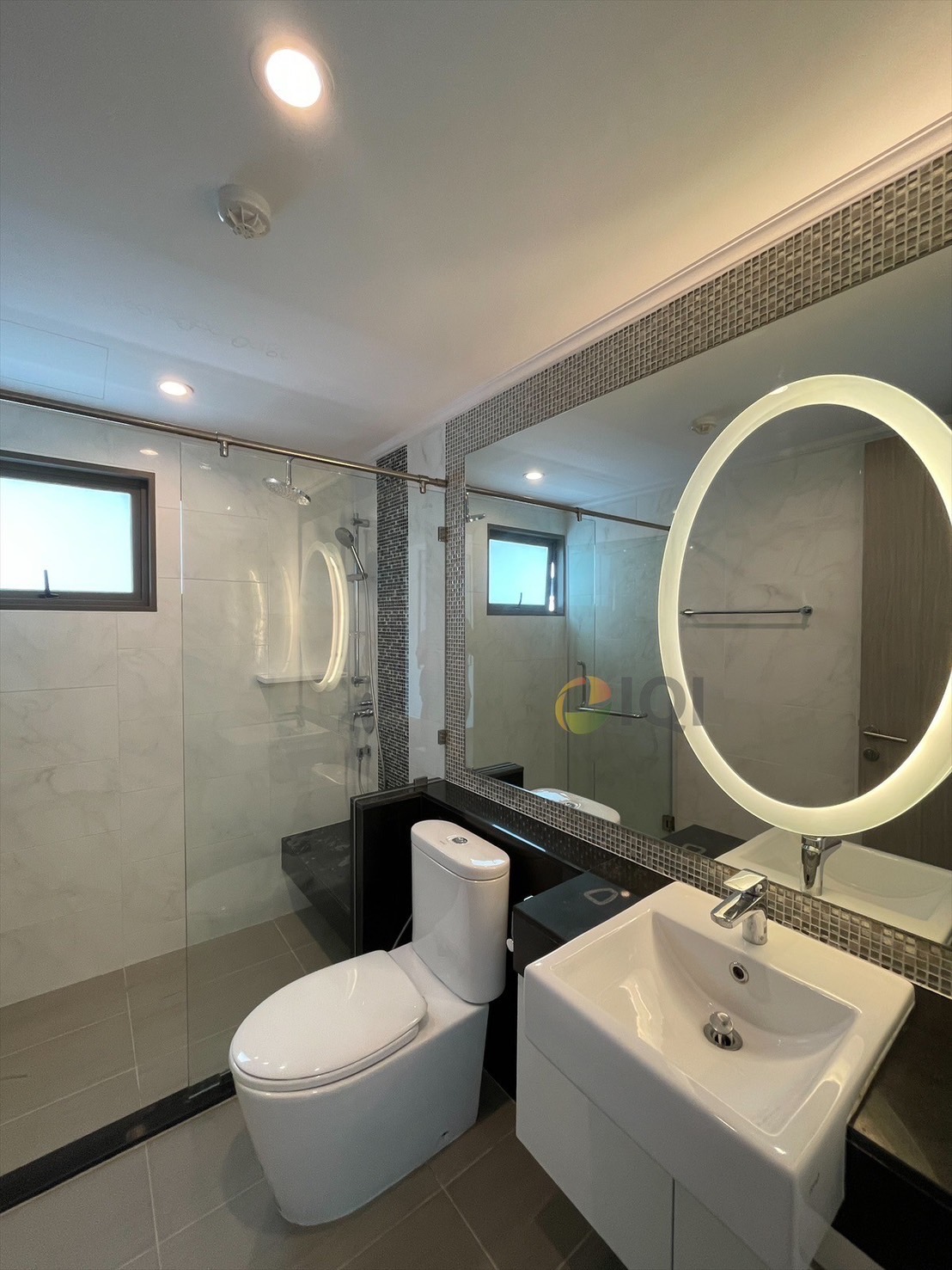 ￼For Sale & For Rent Supalai Oriental Sukhumvit 39  image