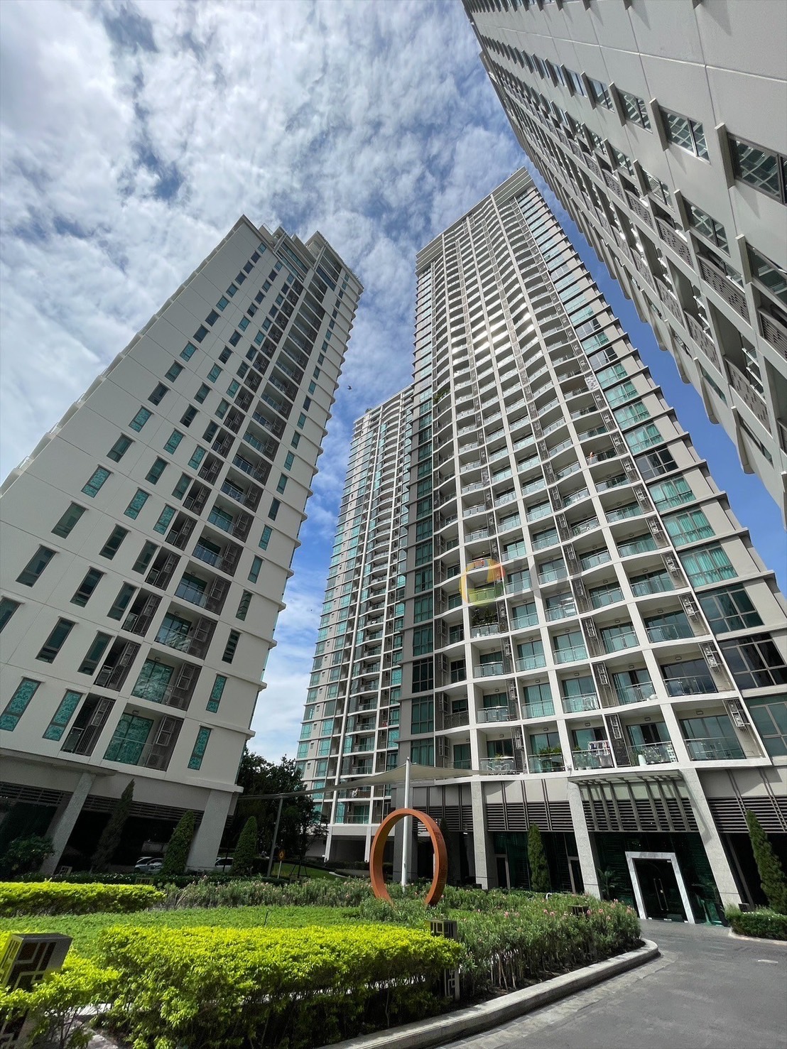 ￼For Sale & For Rent Supalai Oriental Sukhumvit 39  image