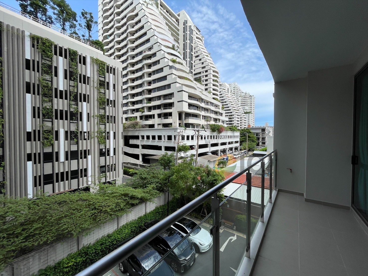 ￼For Sale & For Rent Supalai Oriental Sukhumvit 39  image