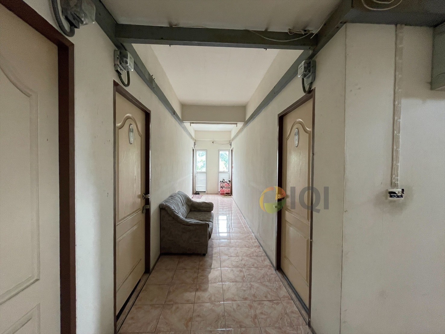 Apartment in Soi Bearing, 4 floors, Sukhumvit Road 107 image
