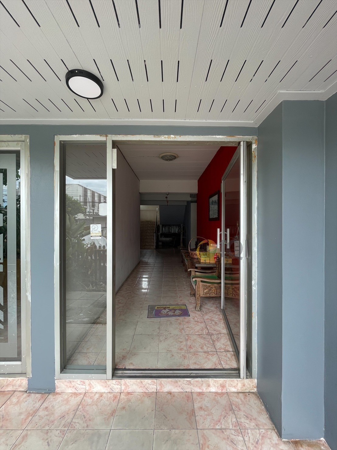 Apartment in Soi Bearing, 4 floors, Sukhumvit Road 107 image