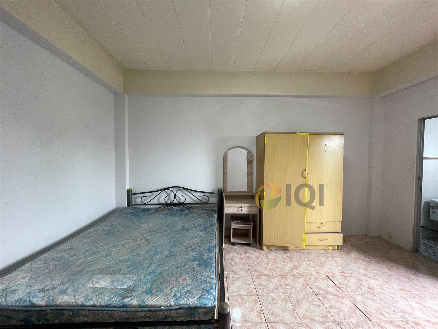 Apartment in Soi Bearing, 4 floors, Sukhumvit Road 107 image