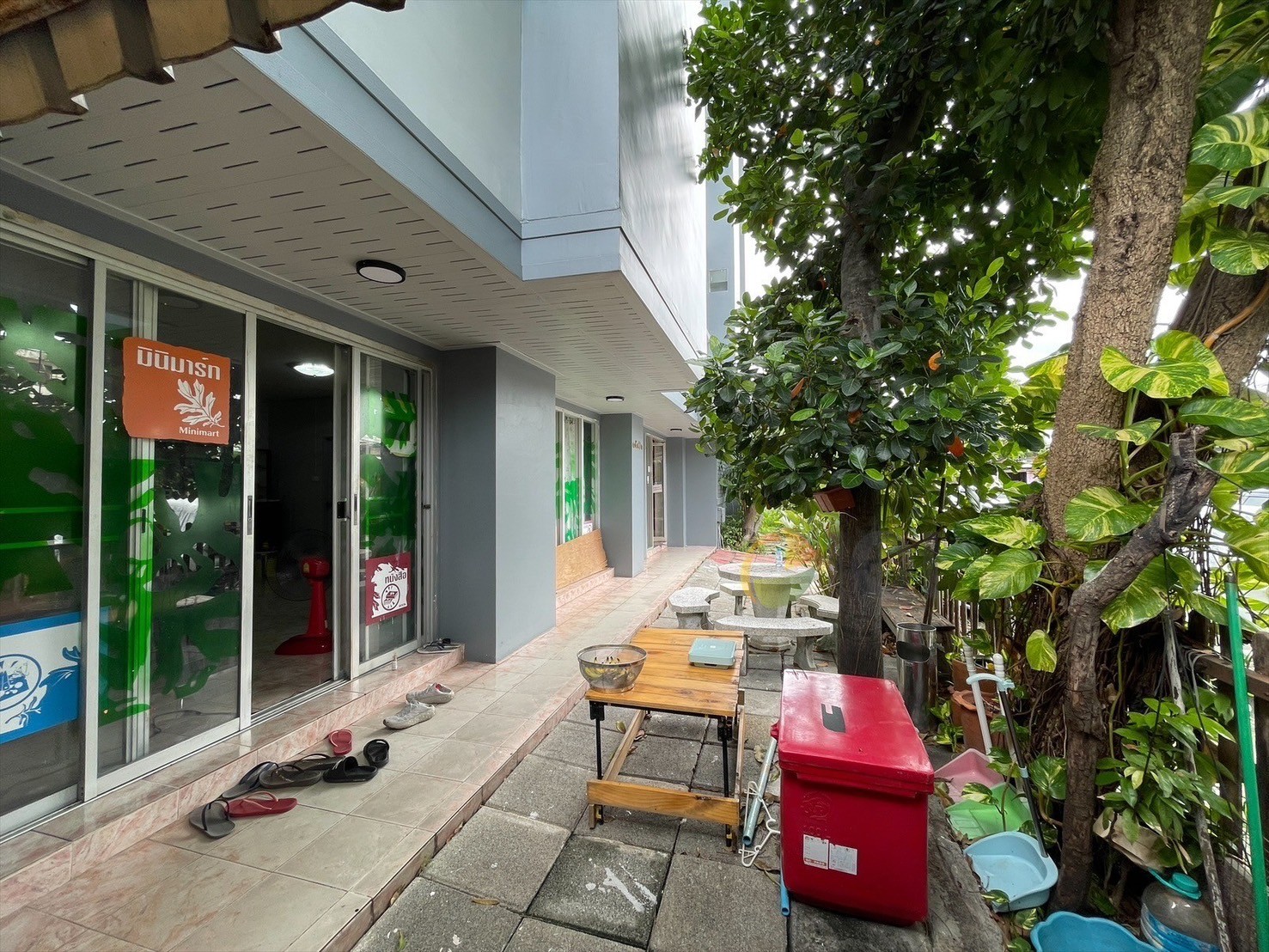 Apartment in Soi Bearing, 4 floors, Sukhumvit Road 107 image