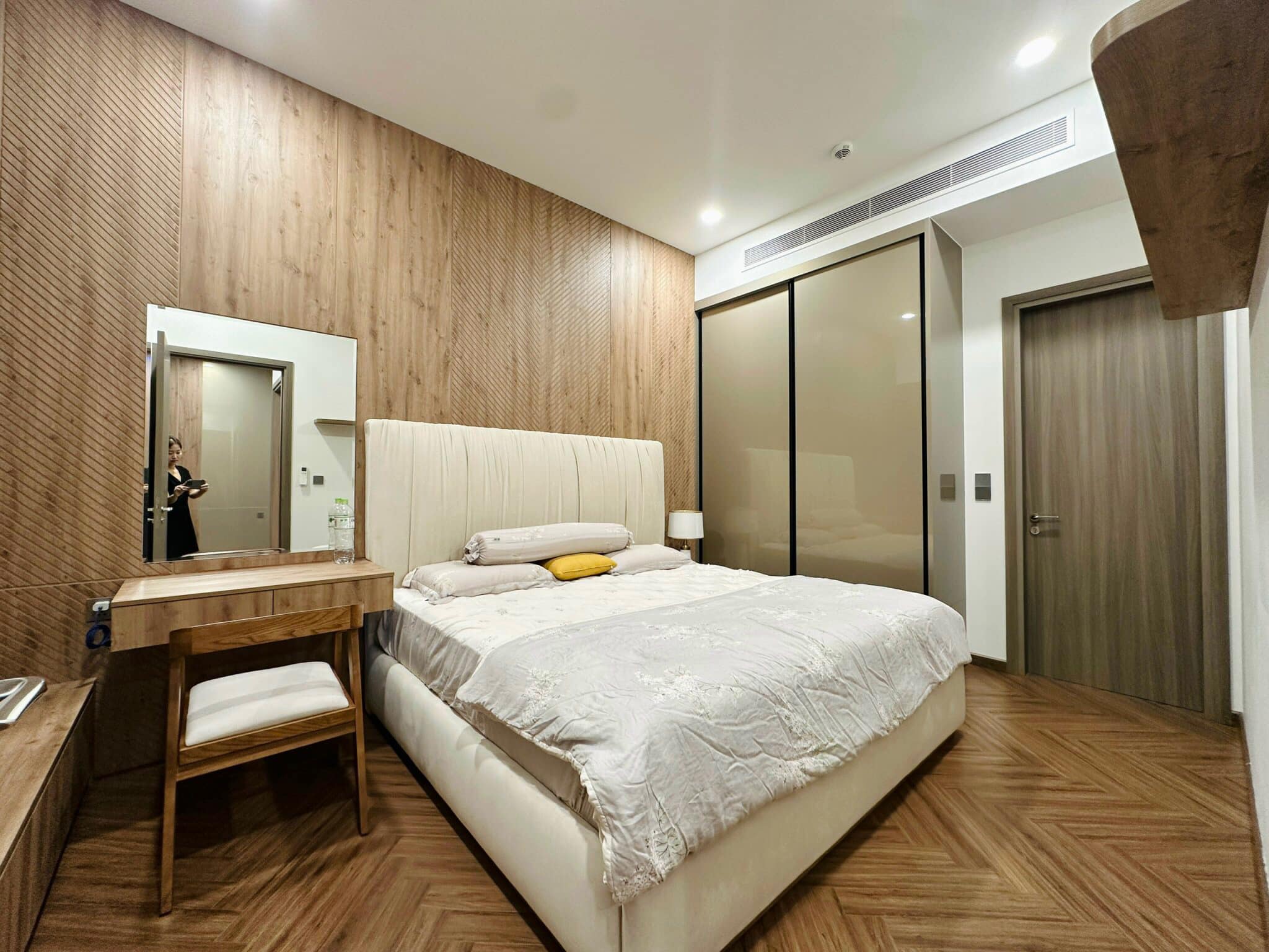 The Marq, District 1, 1 Bedroom, Full Furnished image