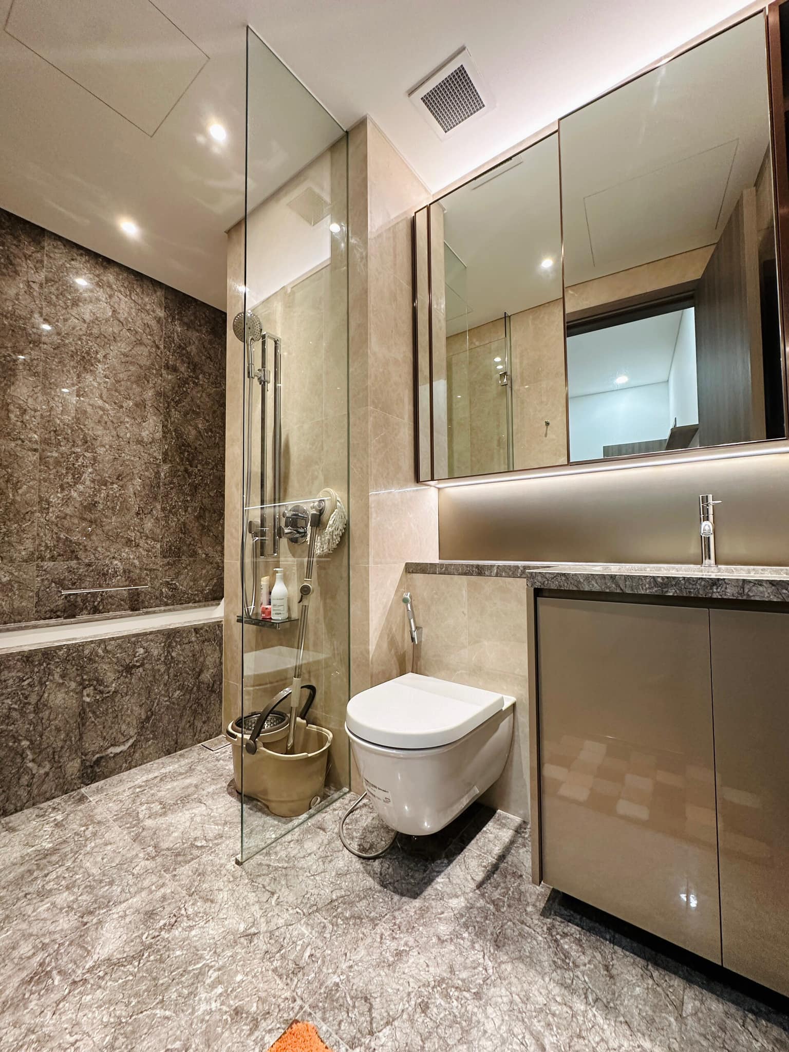 The Marq, District 1, 1 Bedroom, Full Furnished image