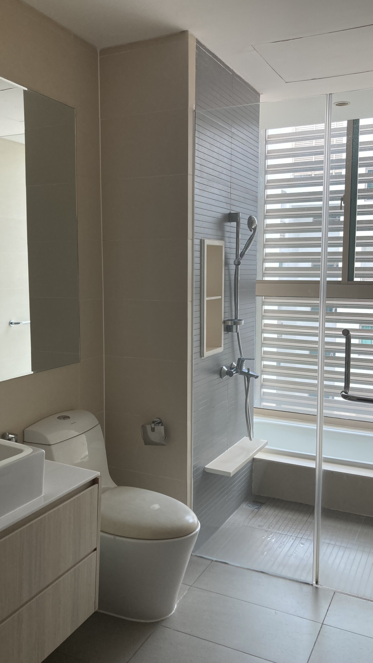 THE MARQ, DISTRICT 1, 4 BEDROOMS +1, FULLY FURNISHED image