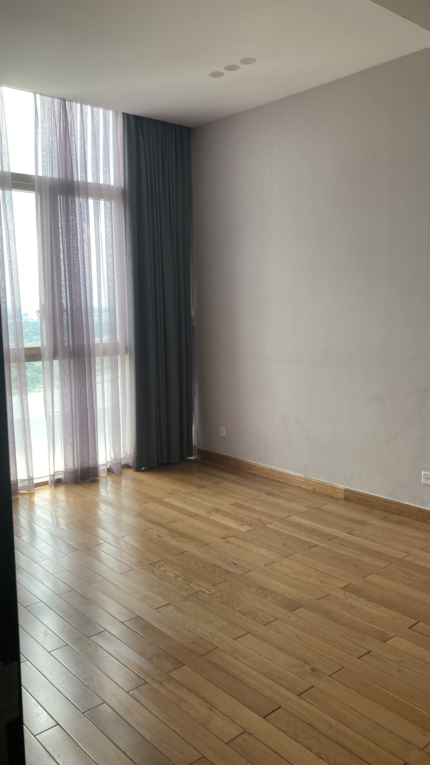 THE MARQ, DISTRICT 1, 4 BEDROOMS +1, FULLY FURNISHED image