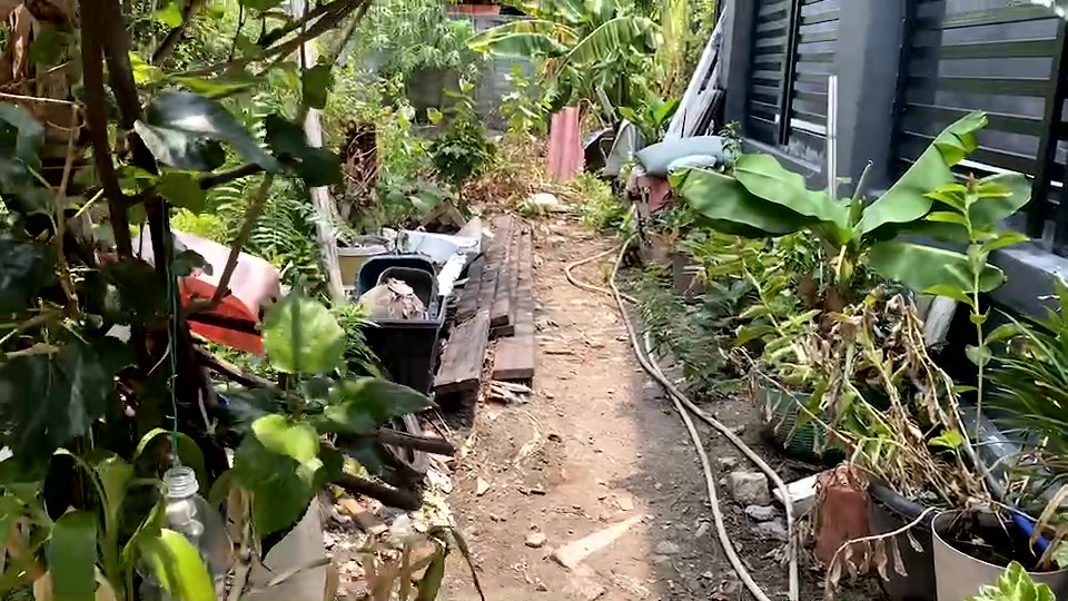  Land for sale in Don Mueang, size 50 square wah, Soi Saranakom 25, Intersection 3 (Soi Muban Pincharoen 1), suitable for building a house, cafe, and more. image