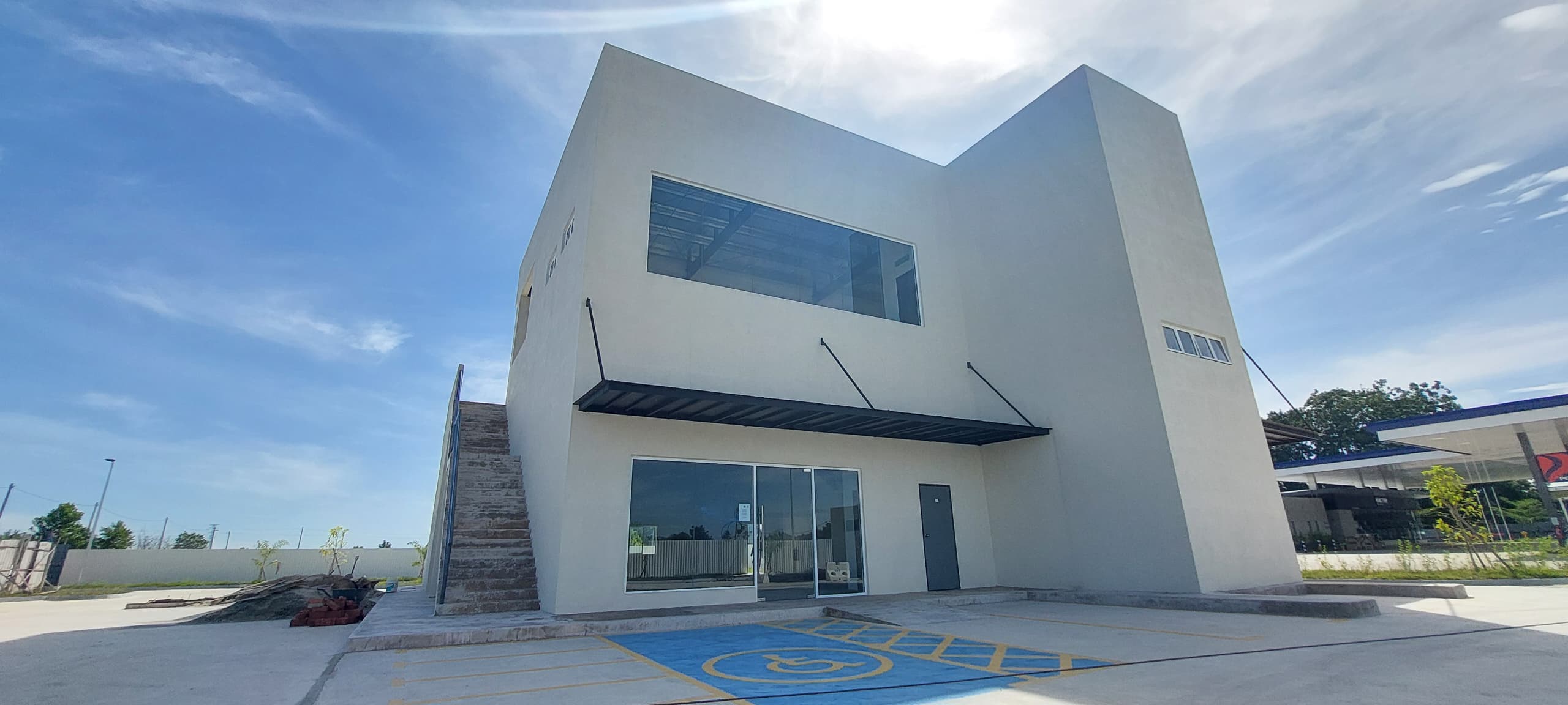 Commercial Drive Thru Shop for Rent@ QSR Lunas Kedah  image