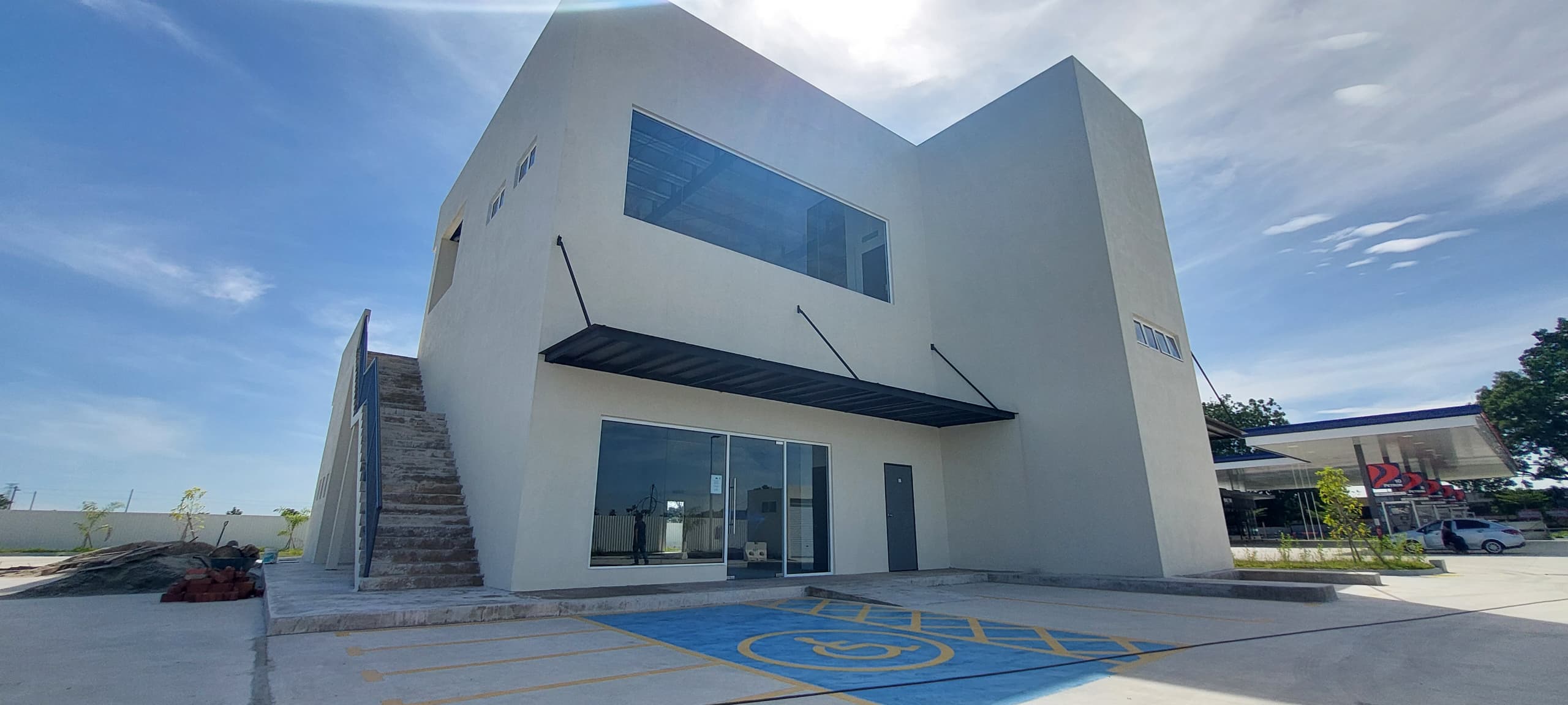 Commercial Drive Thru Shop for Rent@ QSR Lunas Kedah  image