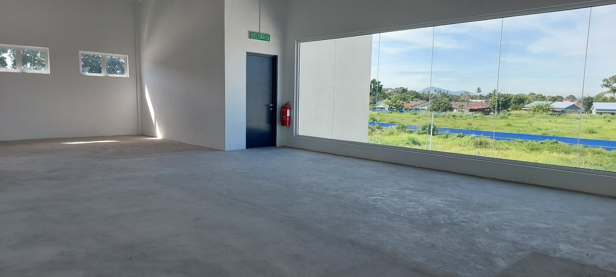 Commercial Drive Thru Shop for Rent@ QSR Lunas Kedah  image