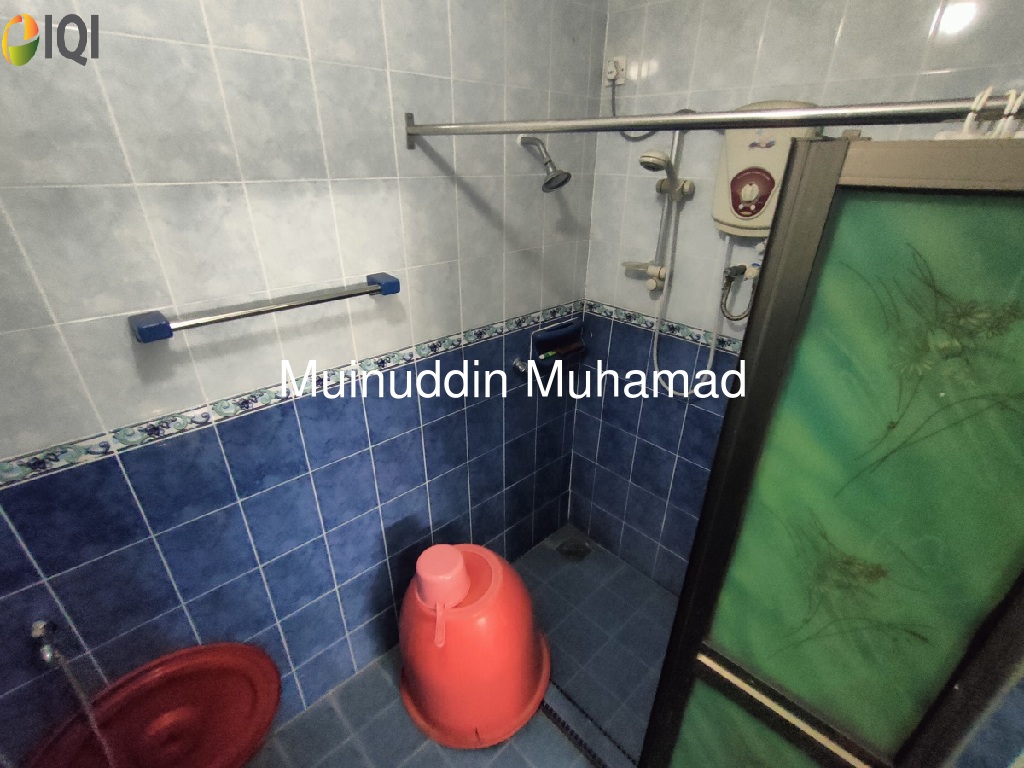 Banglo Batu 11 Lekir Perak image