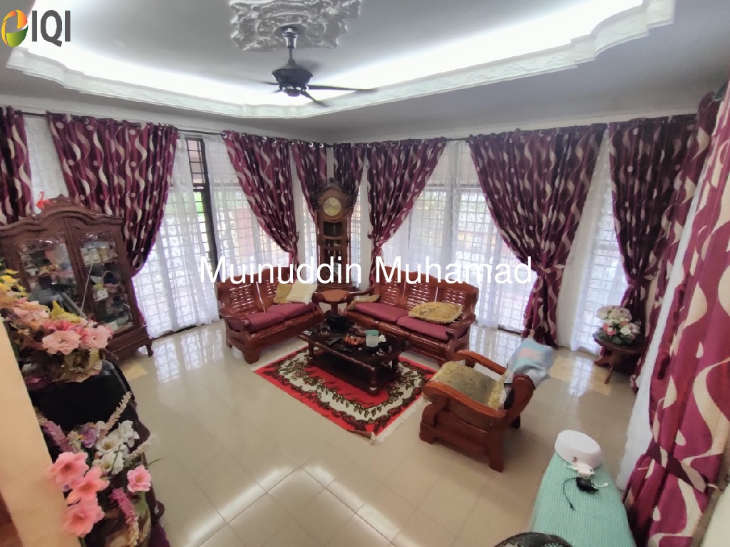 Banglo Batu 11 Lekir Perak image