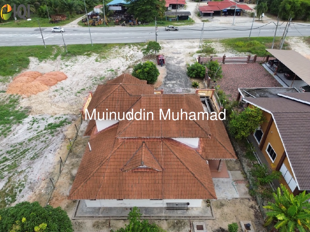 Banglo Batu 11 Lekir Perak image