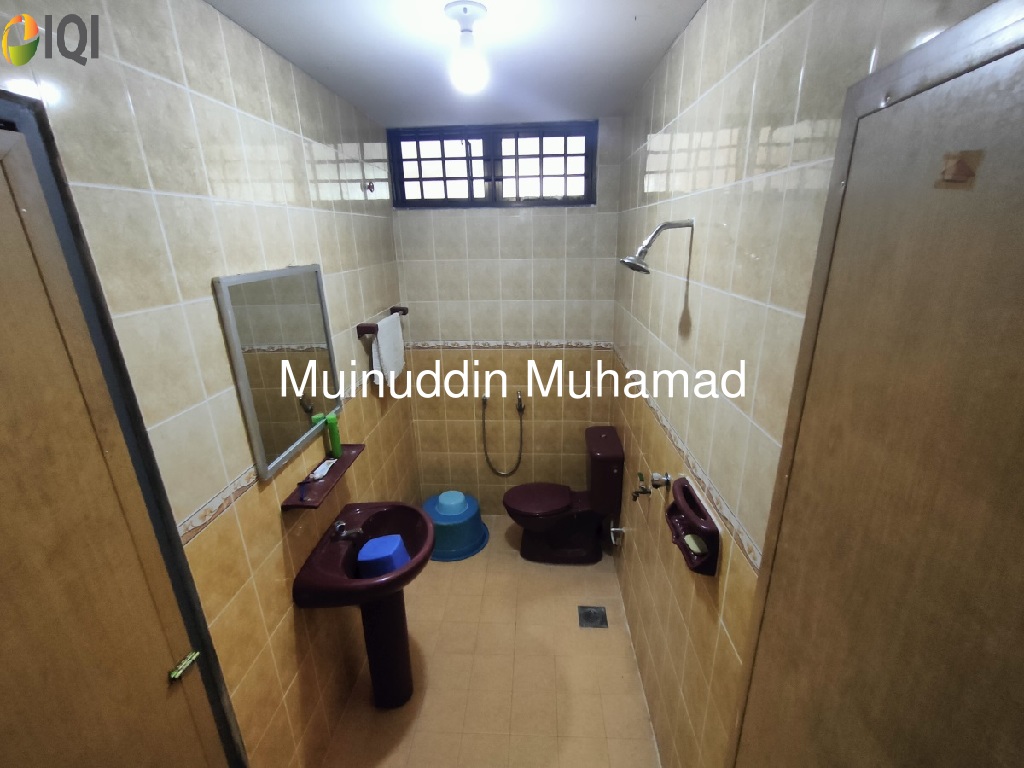 Banglo Batu 11 Lekir Perak image