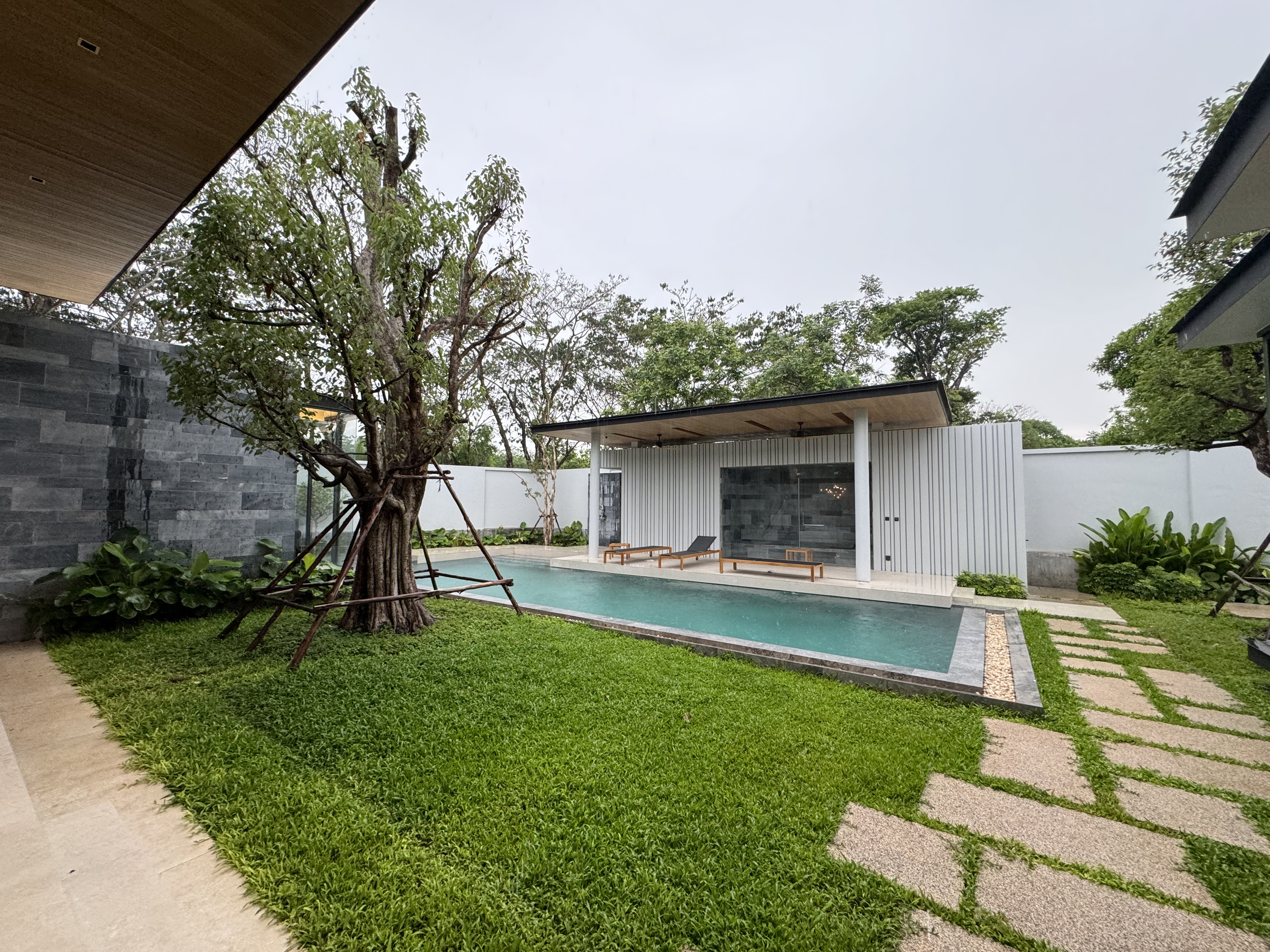 SUP70424🌿Luxury Botanica Foresta Villa 5BR For Sale🌿  image