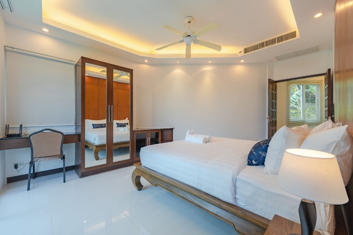 SUP70624 🏠 White Villa Patong, 4 Bedroom , Seeview Patong Beach  image