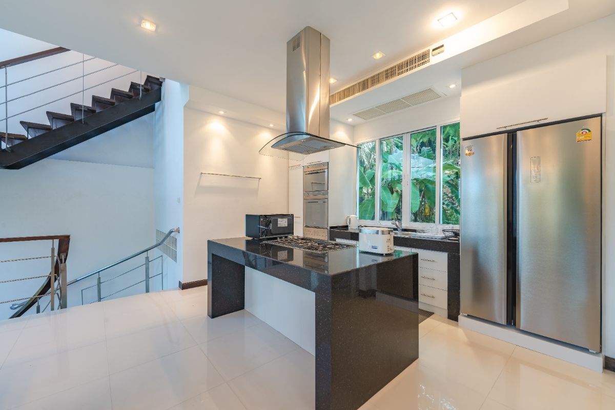 SUP70624 🏠 White Villa Patong, 4 Bedroom , Seeview Patong Beach  image