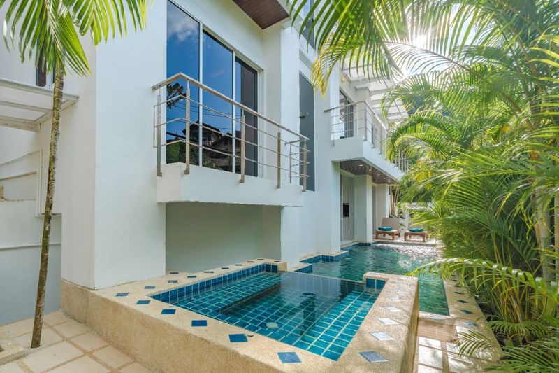 SUP70624 🏠 White Villa Patong, 4 Bedroom , Seeview Patong Beach 