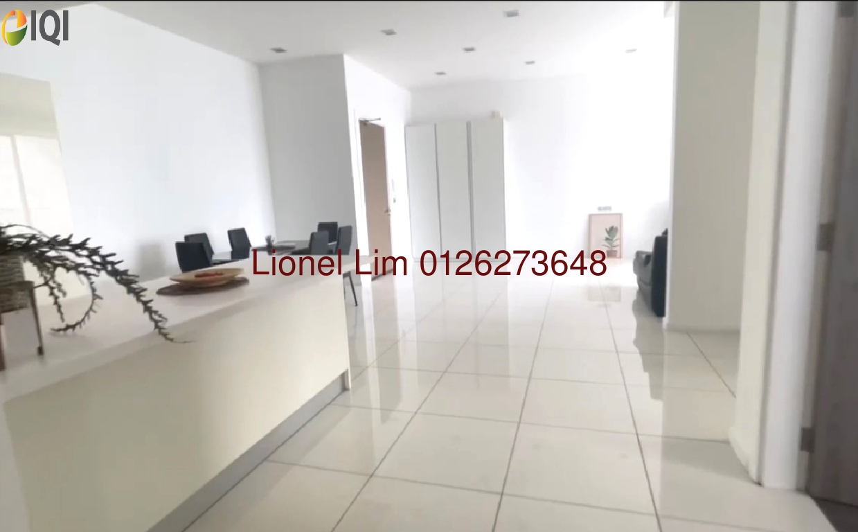 M Suites image