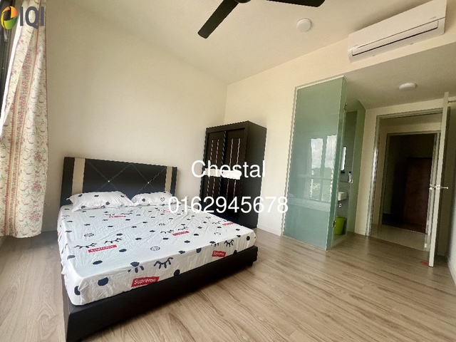 Emerald 9 Condominium image