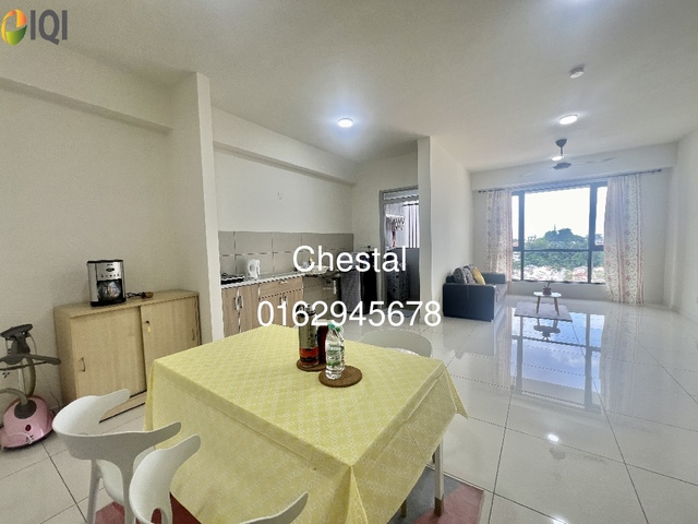 Emerald 9 Condominium image