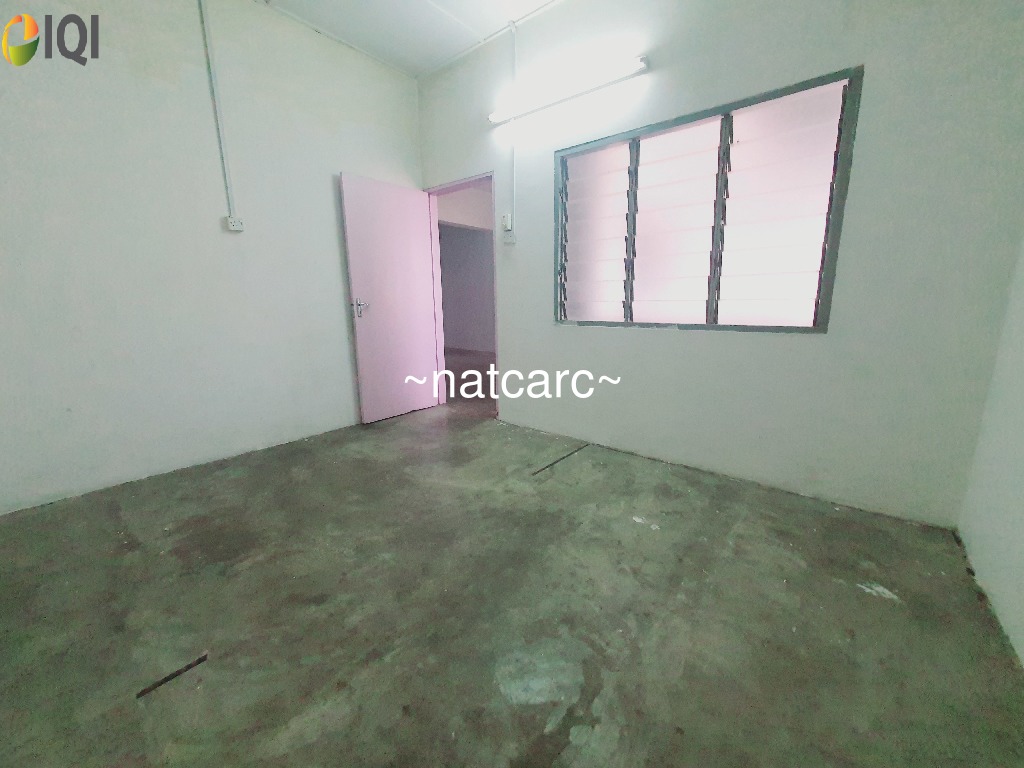 Double Sty Shop Facing Busy Main Road Malim Jaya Batu Berendam image