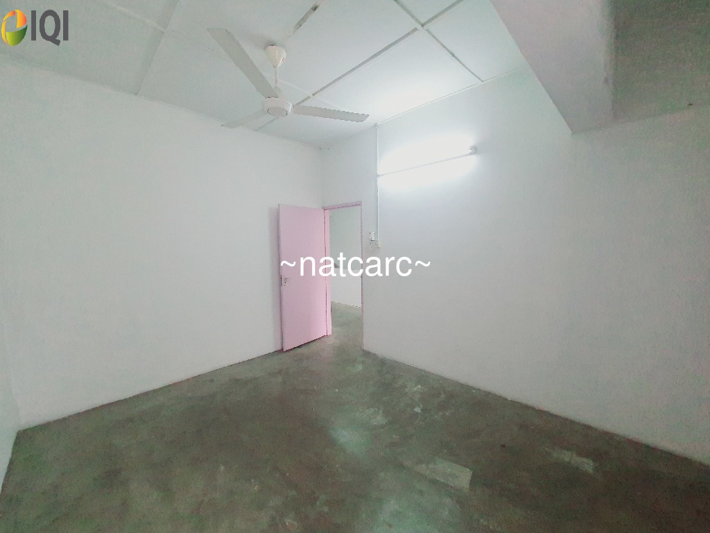 Double Sty Shop Facing Busy Main Road Malim Jaya Batu Berendam image