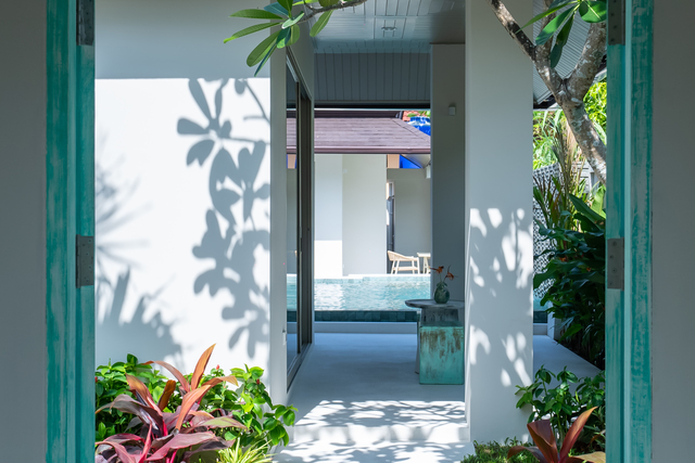 SUP72224-1 🏠New Modern 3 Bedroom Pool Villa On Large Land Plot For Sale In Rawai image