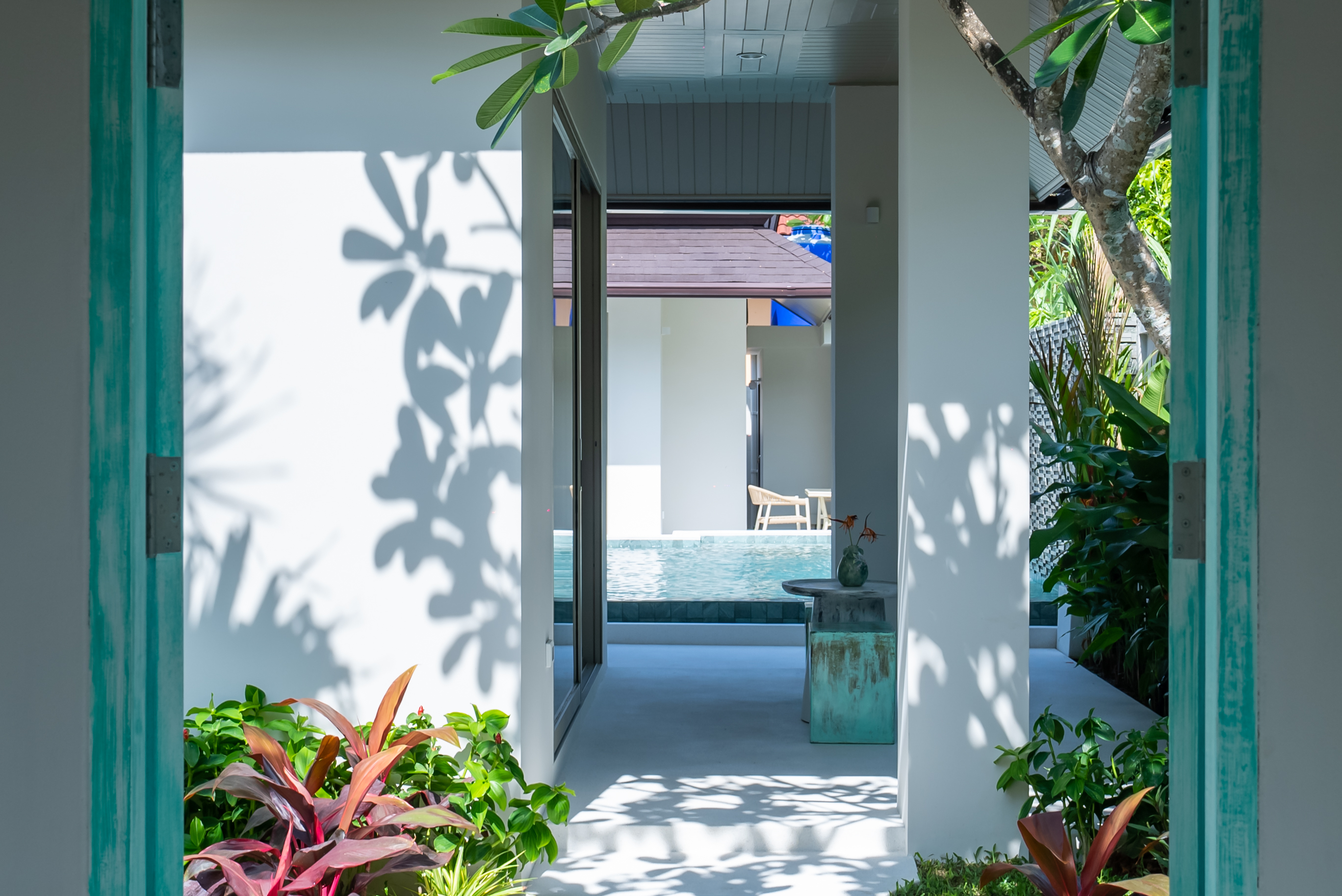 SUP72224-1 🏠New Modern 3 Bedroom Pool Villa On Large Land Plot For Sale In Rawai image