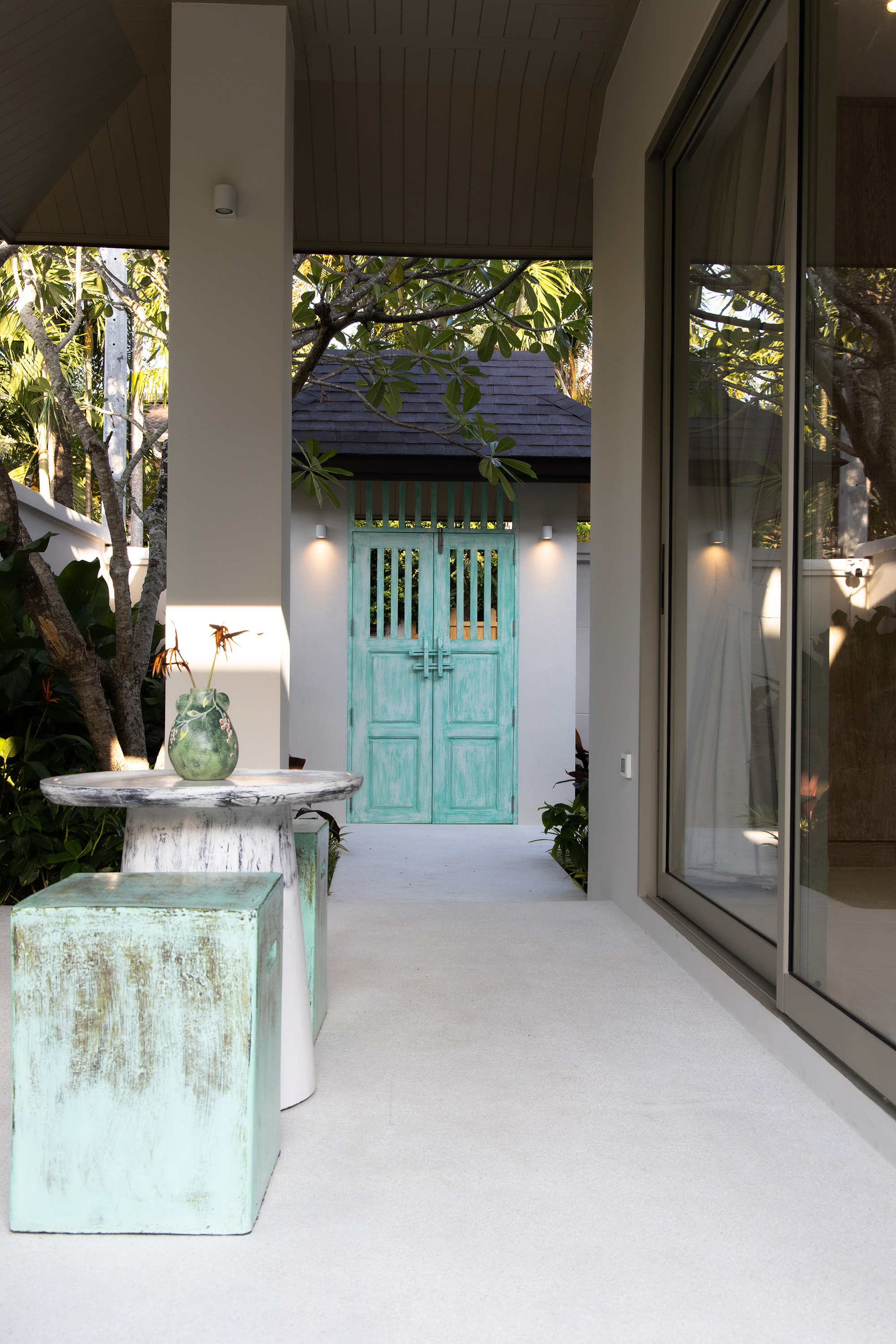 SUP72224-1 🏠New Modern 3 Bedroom Pool Villa On Large Land Plot For Sale In Rawai image