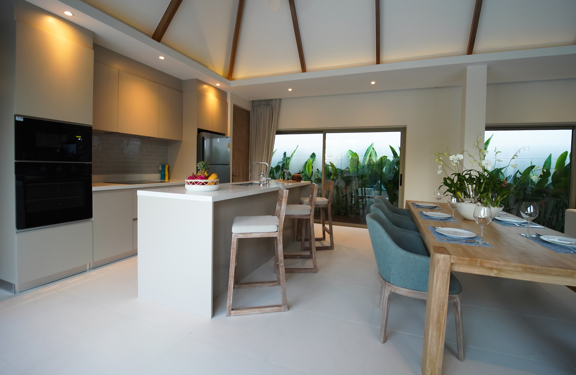 SUP72224-1 🏠New Modern 3 Bedroom Pool Villa On Large Land Plot For Sale In Rawai image