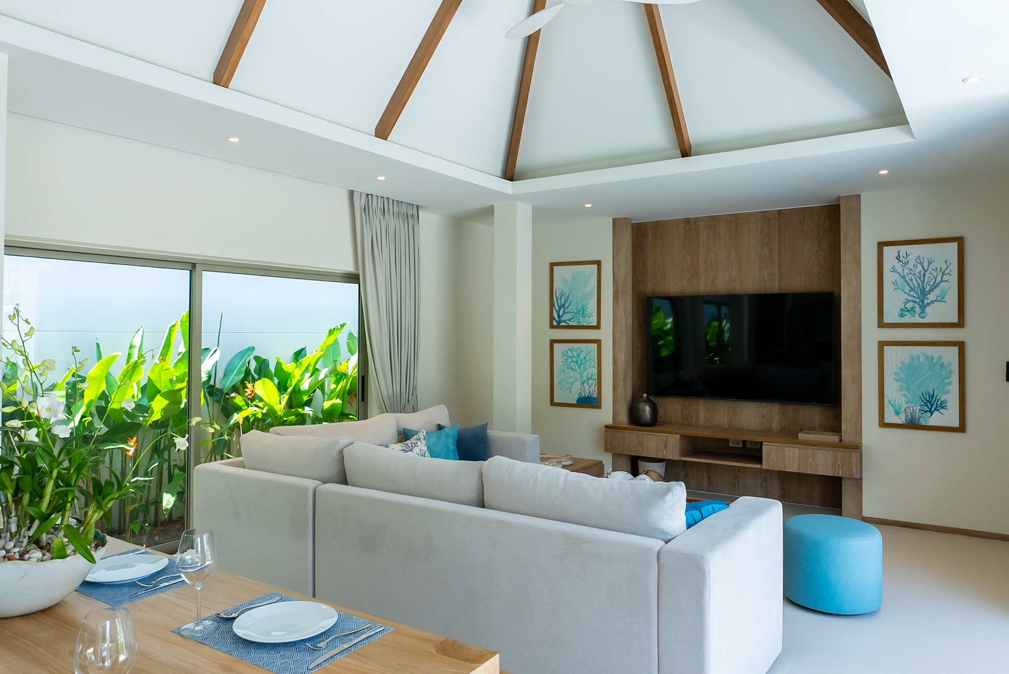 SUP72224-1 🏠New Modern 3 Bedroom Pool Villa On Large Land Plot For Sale In Rawai image