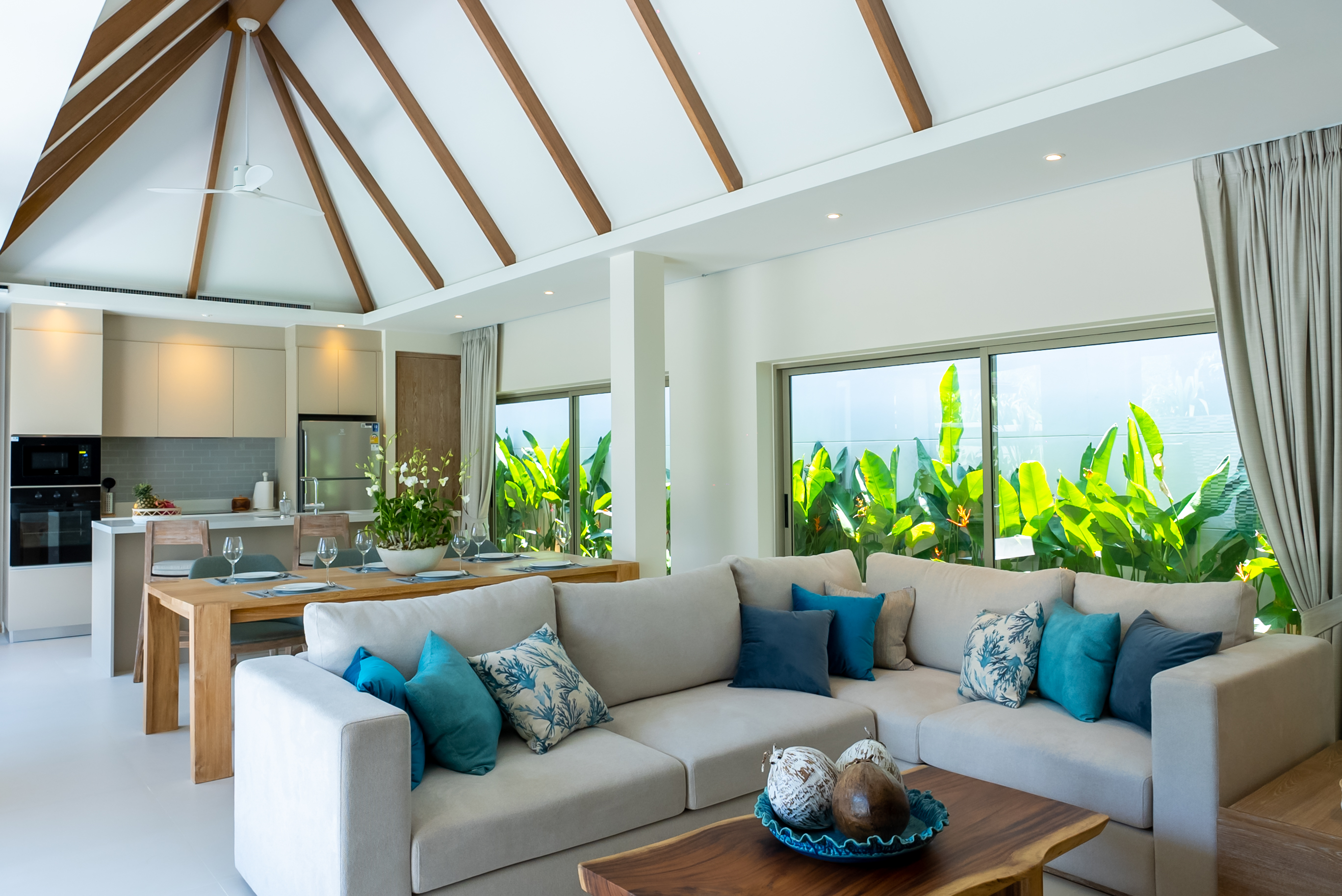 SUP72224-1 🏠New Modern 3 Bedroom Pool Villa On Large Land Plot For Sale In Rawai image