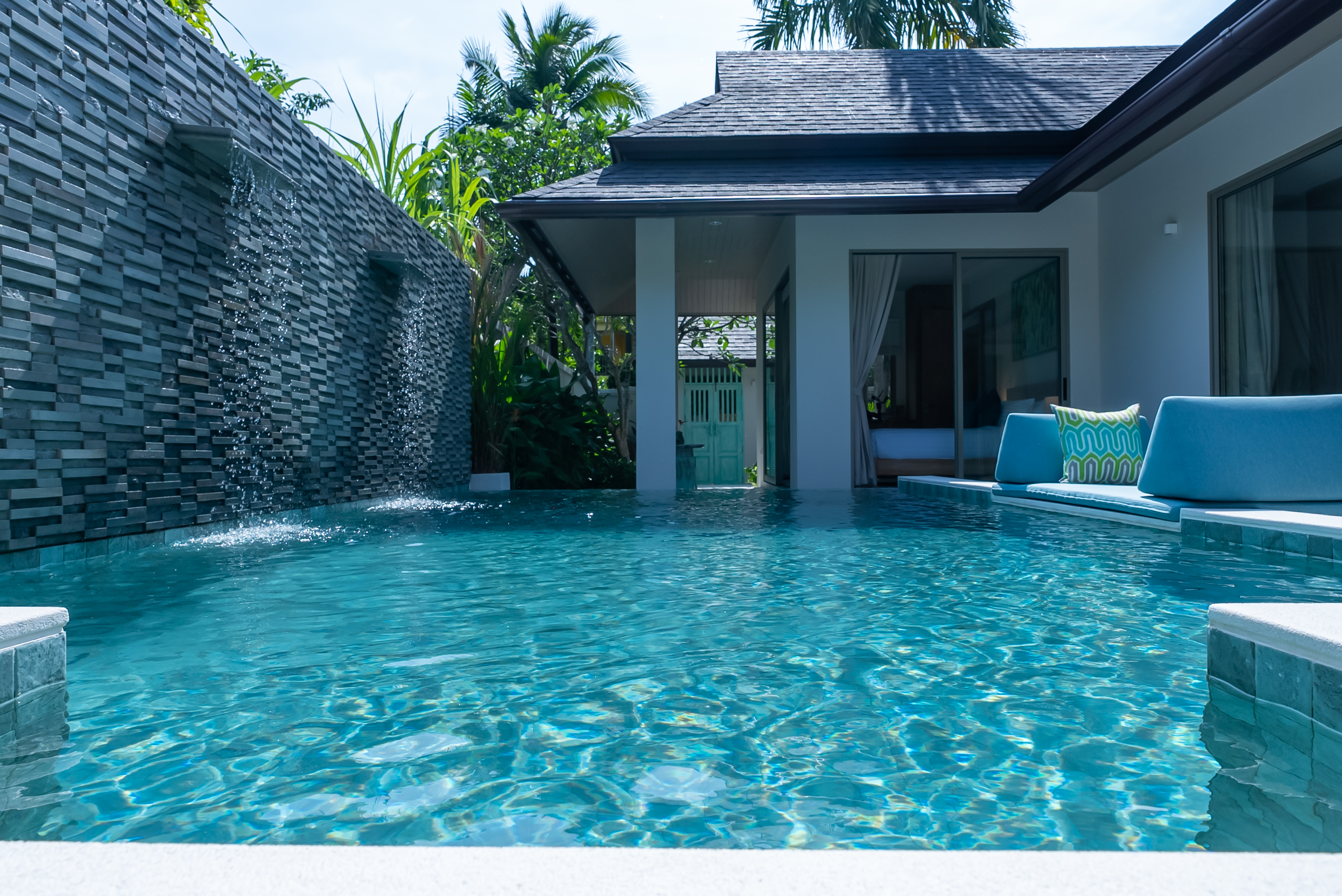 SUP72224-1 🏠New Modern 3 Bedroom Pool Villa On Large Land Plot For Sale In Rawai image