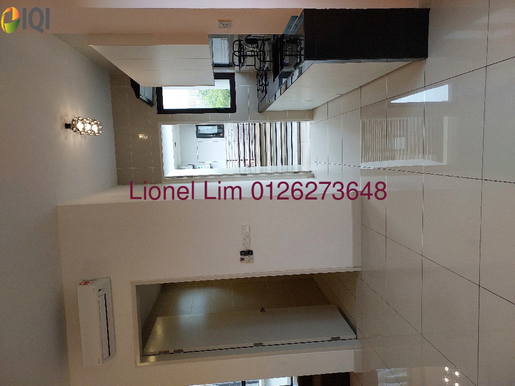 N' Dira Townhouse image
