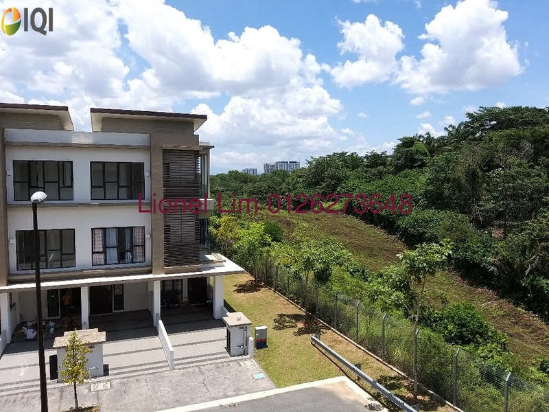 N' Dira Townhouse