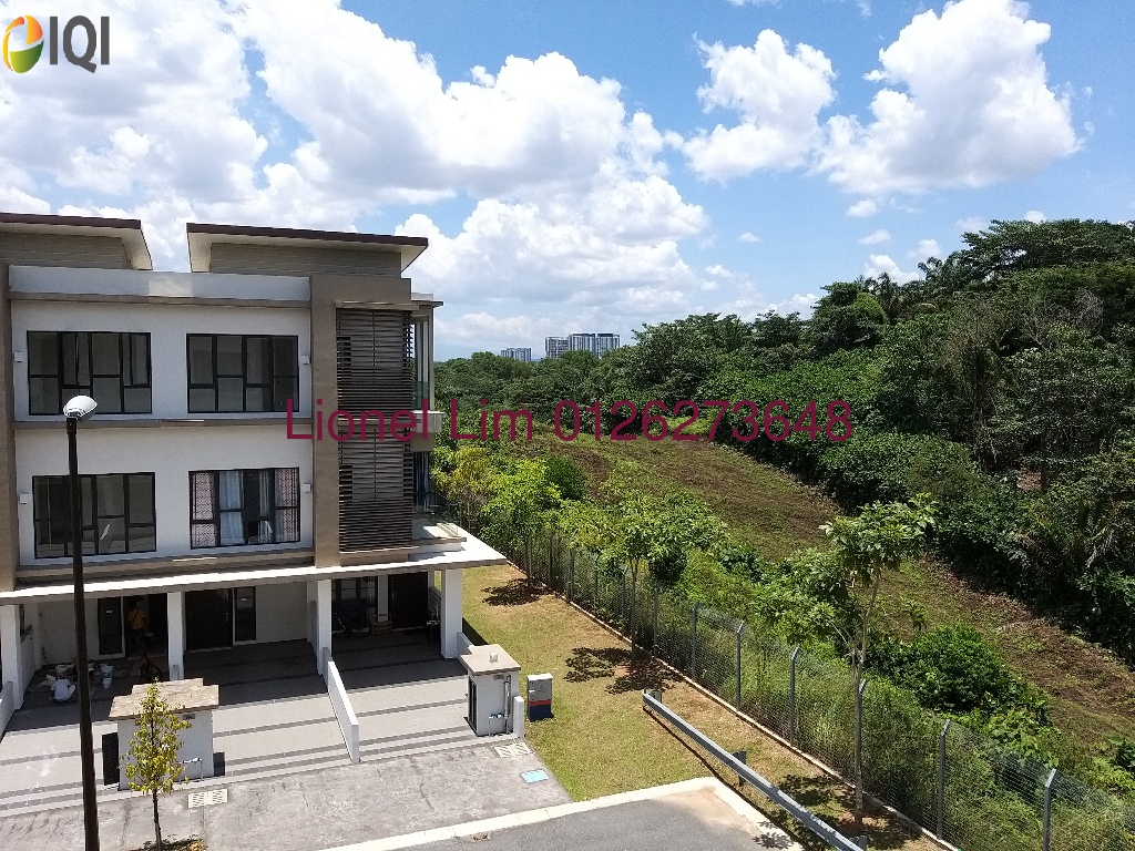 N' Dira Townhouse image